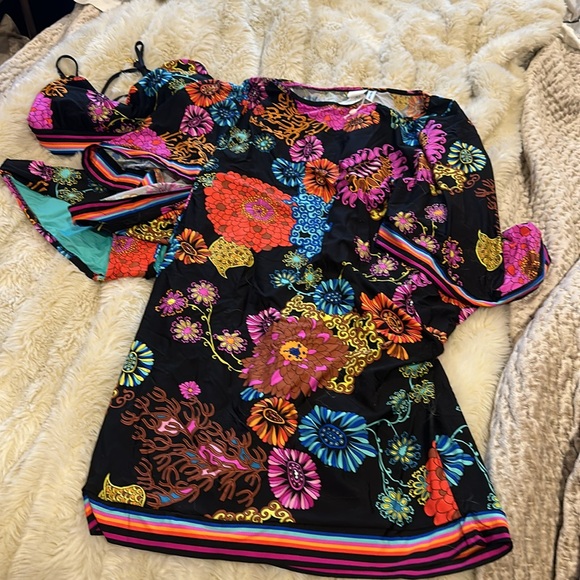 Swimsuit and coverup - Picture 2 of 6